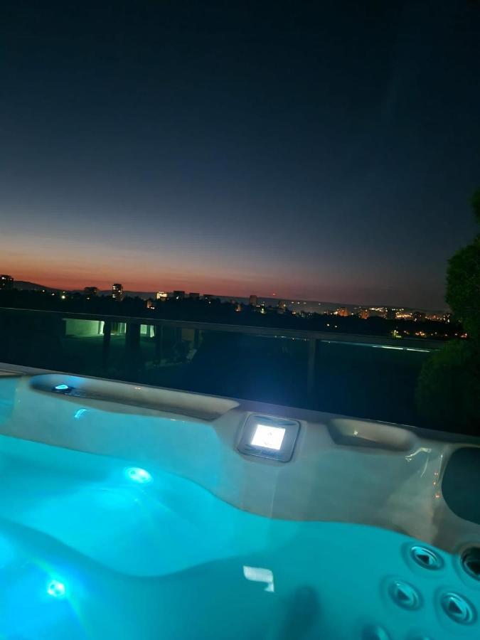 Gavas Jacuzzi & Panoramic View Apartment Cluj-Napoca Exterior foto